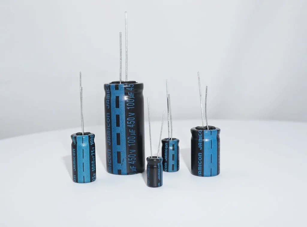 470 µF 50V 10x21 TKR