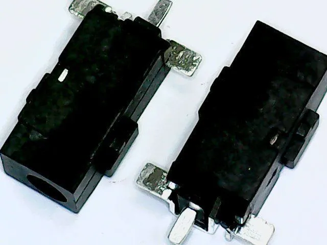 Разъем SMT DC-095 2,8*0,65mm 3pin разм 13,6*5