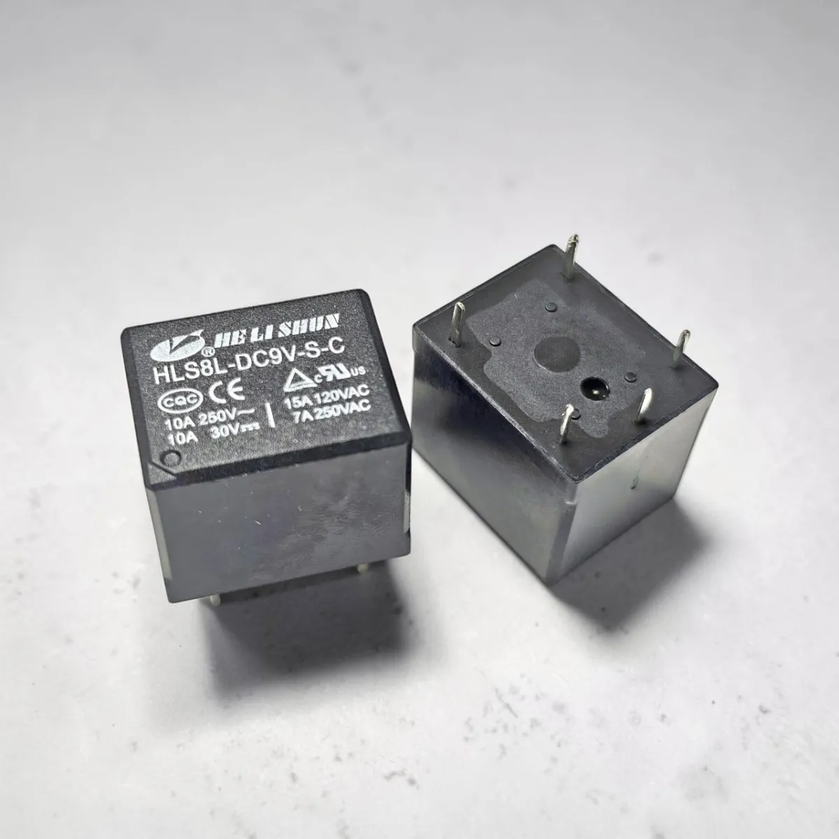 Реле 9V HLS-T73 ток-15A/120V (HLS8L-9VDC-s-c)