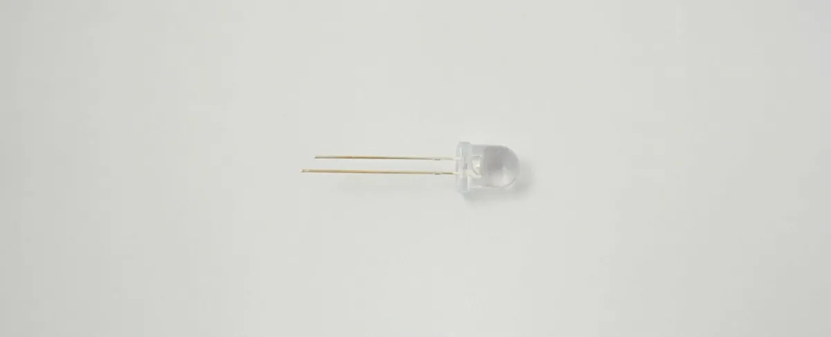 Светодиод 8mm. FYL-8003 UWC/S(белый-5000K,FORYARD)20000mcd 