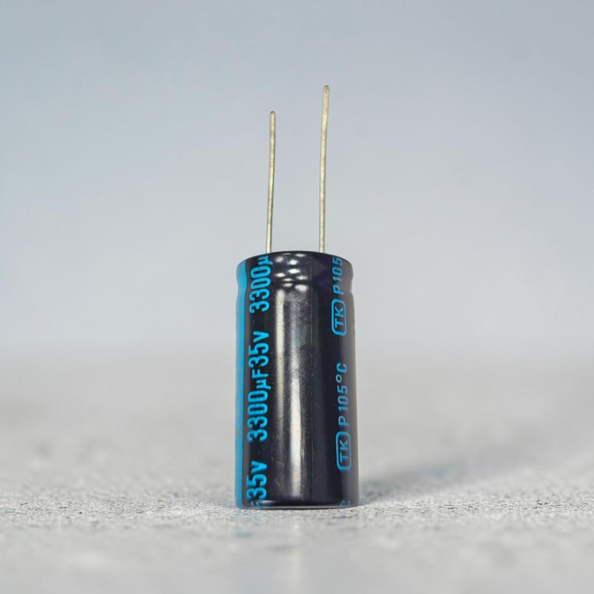 3300 µF 35V 16x32 TKR