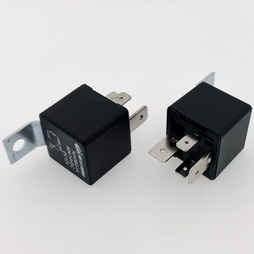 Реле 12V HLS-CMA3-1-A ток-80A -4конт фото, изображение Реле 12V HLS-CMA3-1-A ток-80A -4конт от интернет-магазина komlark.ru