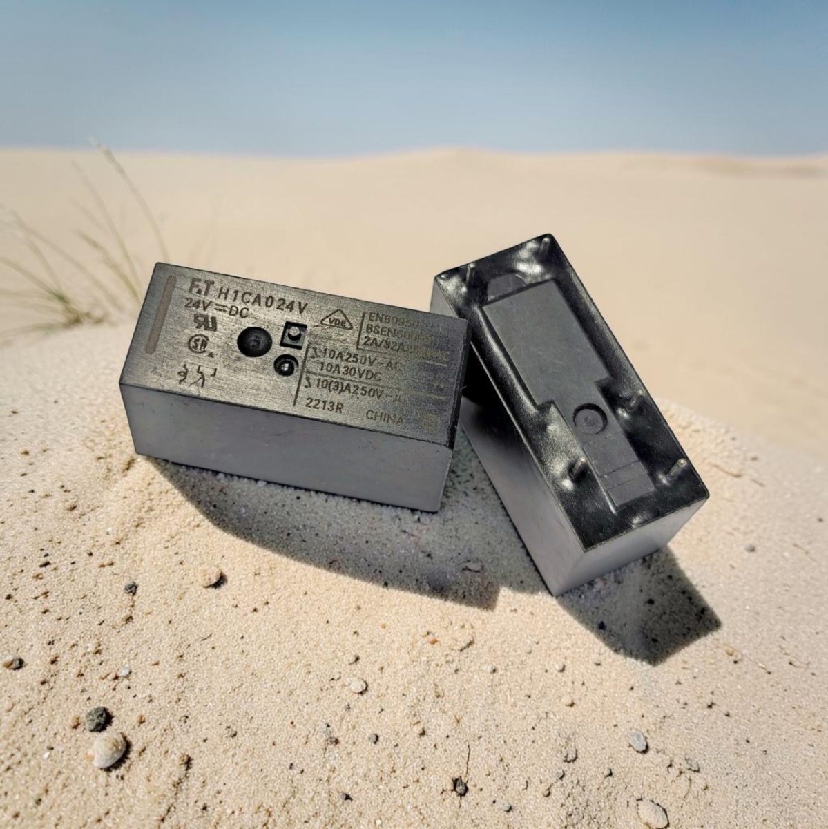 Реле 24V FTR-H1CA024V