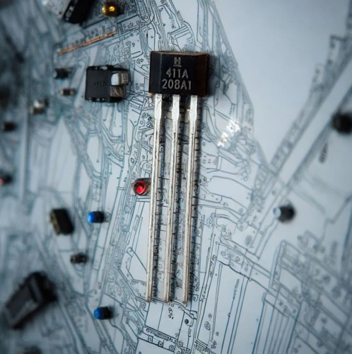 SS411A фото, изображение, тип корпуса TO-92-3 SS411A от интернет-магазина komlark.ru